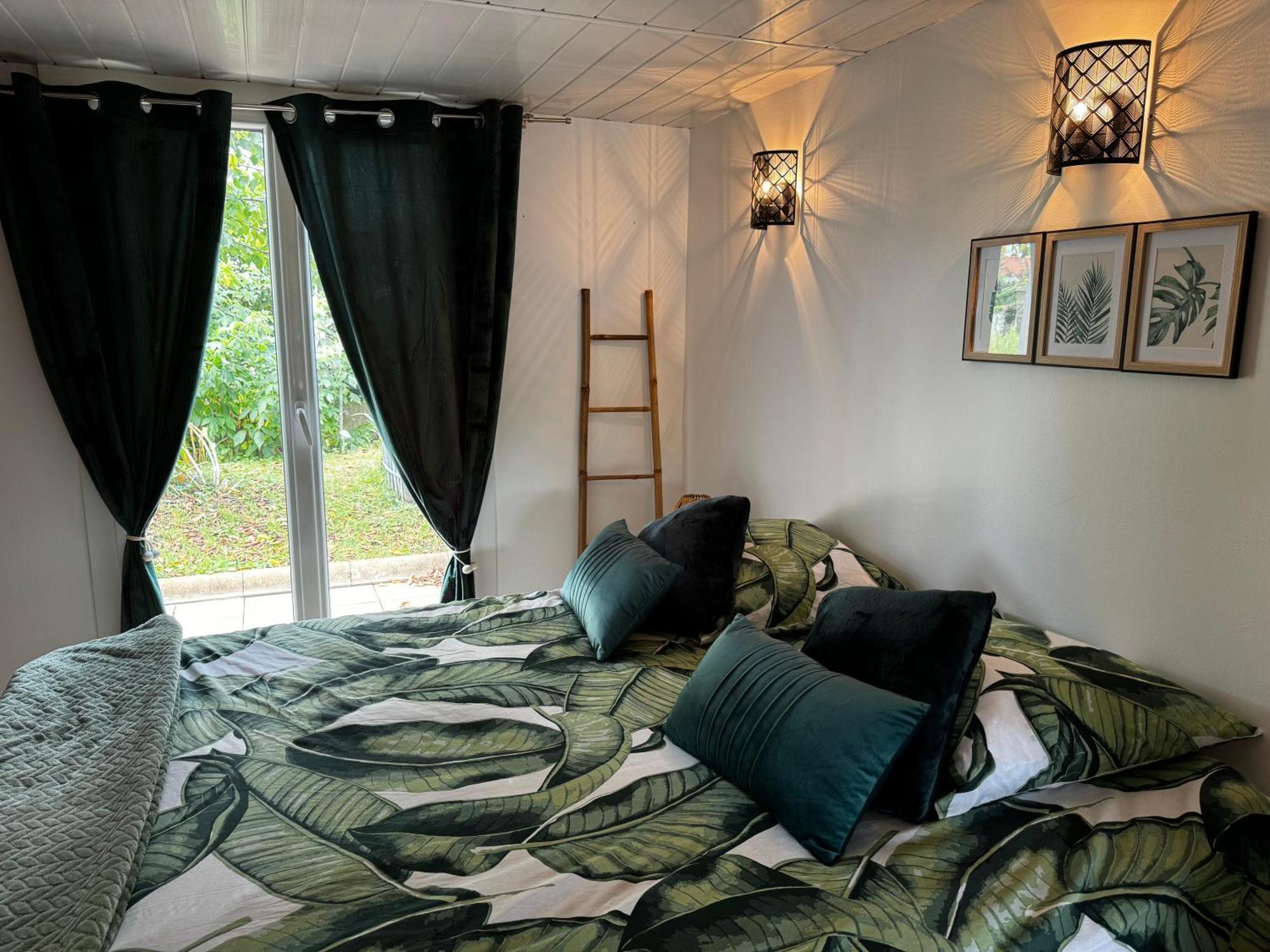 Au Calme Dans Maison En Rez De Jardin A 2,2 Kms Du Groupama Stadium Et Salle Ldlc Arena 梅济约 外观 照片